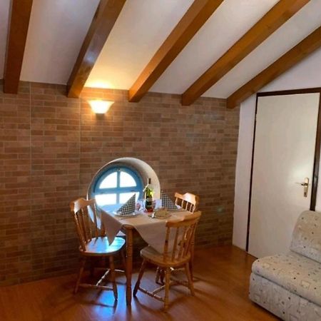 Lovely Studio Apartments Mali Raj Vrsar Luaran gambar