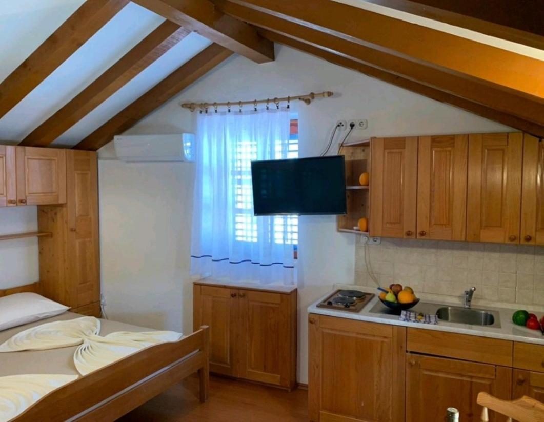 Lovely Studio Apartments Mali Raj Vrsar Luaran gambar