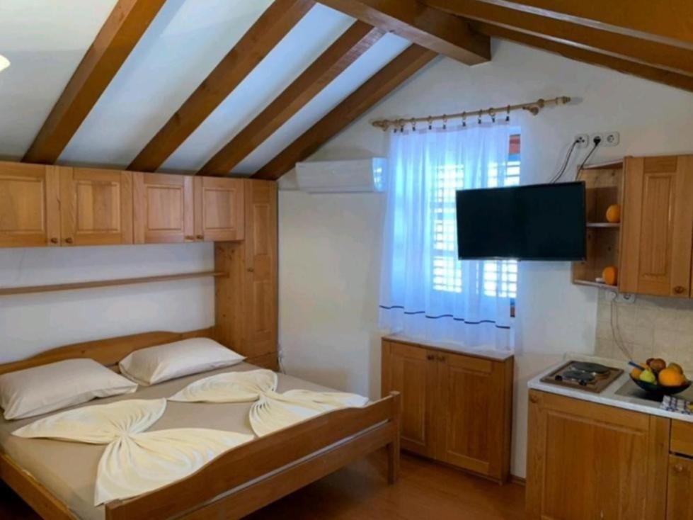 Lovely Studio Apartments Mali Raj Vrsar Luaran gambar